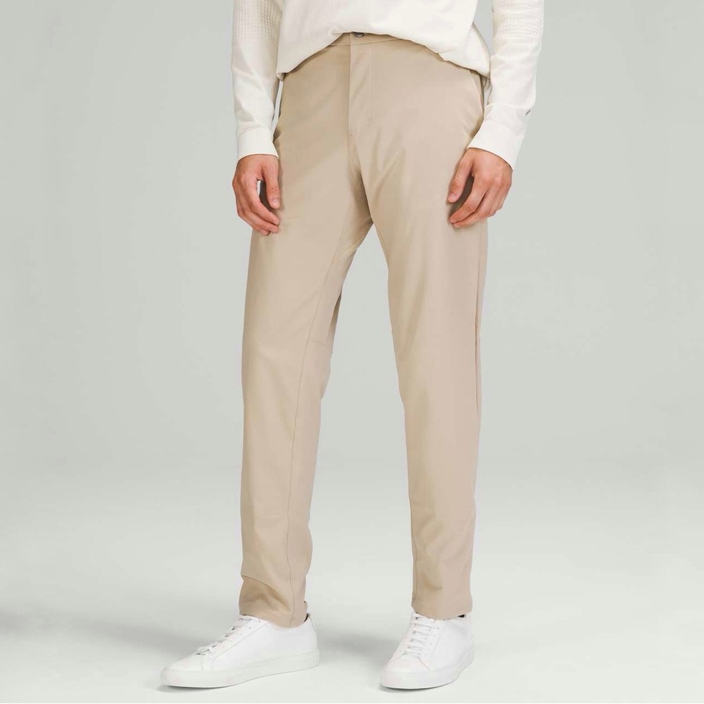 Lululemon Commission Pant Classic Warpstreme in Trench‎